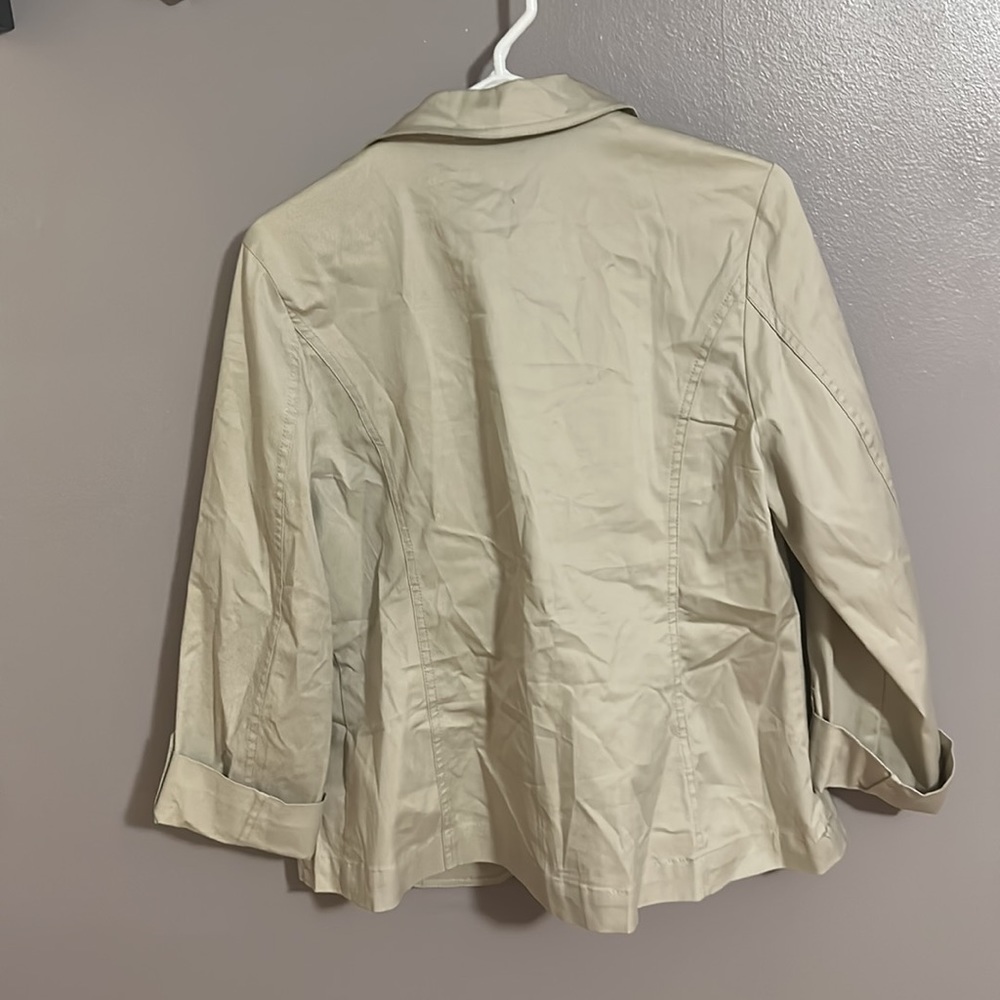 Jacket - Picture 2 of 3